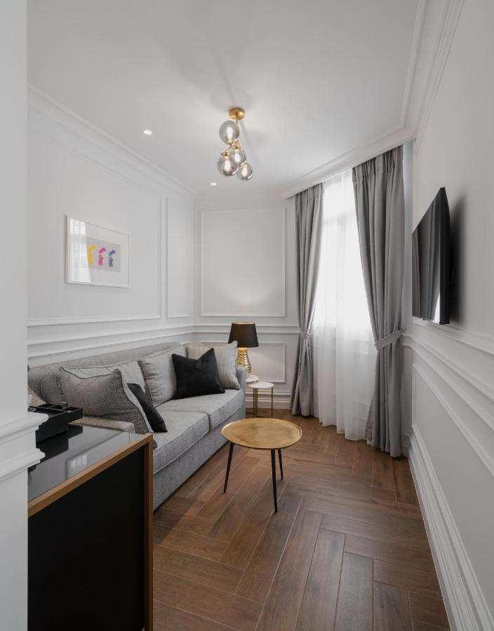 Praxitelous Luxury Suites Athén Kültér fotó