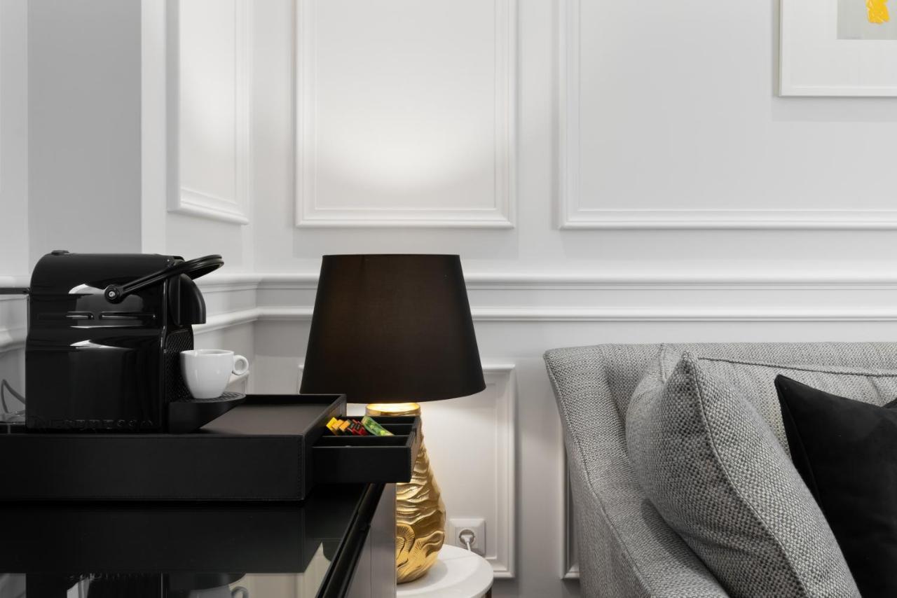 Praxitelous Luxury Suites Athén Kültér fotó