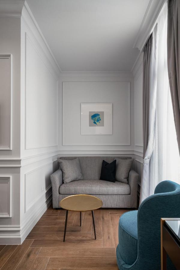Praxitelous Luxury Suites Athén Szoba fotó